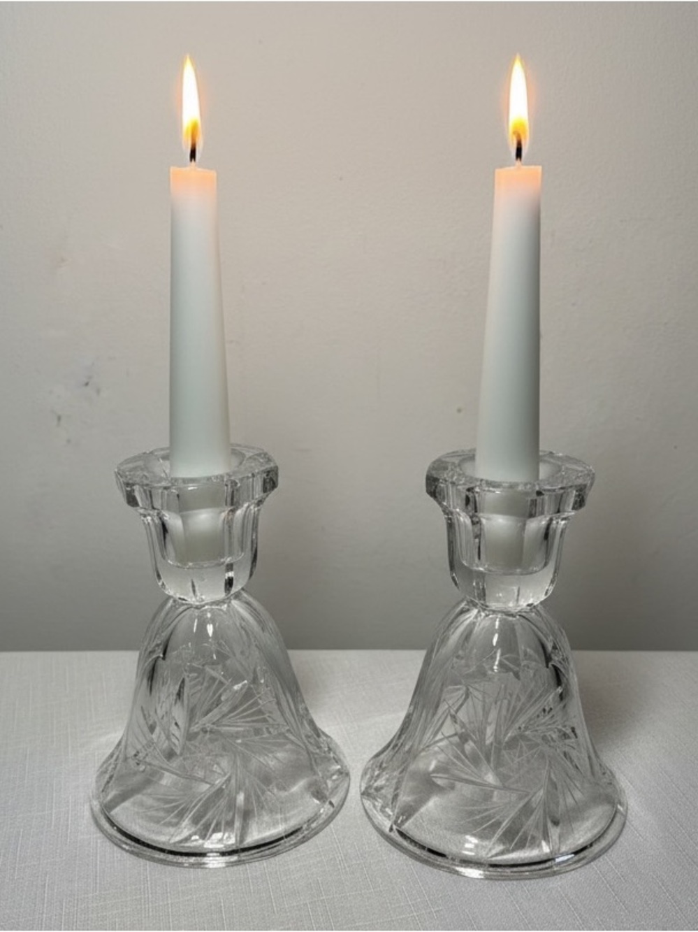 Vintage crystal candle holders pinwheel candlestick holders
bell-shaped
Like new